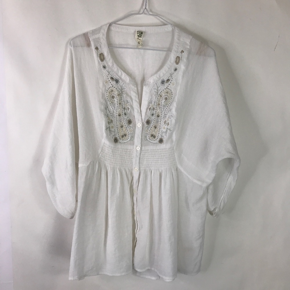 free people Top white crinkled embroidered peasant